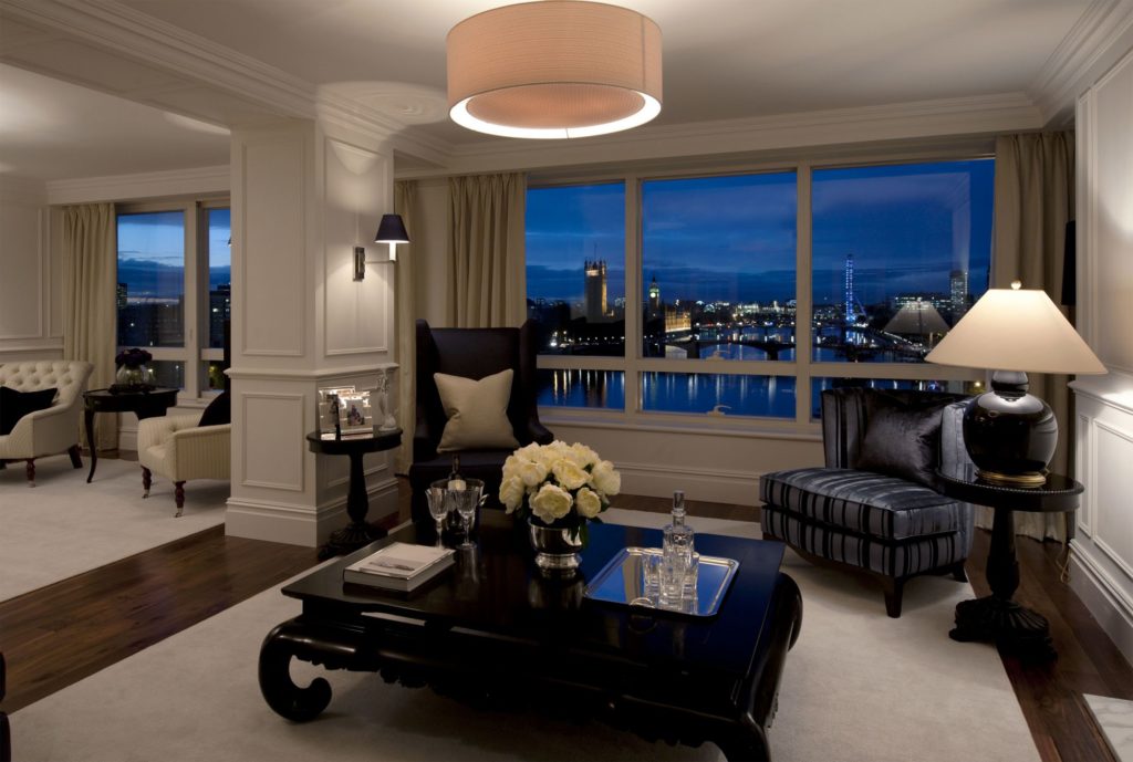 Riverside apartment in London