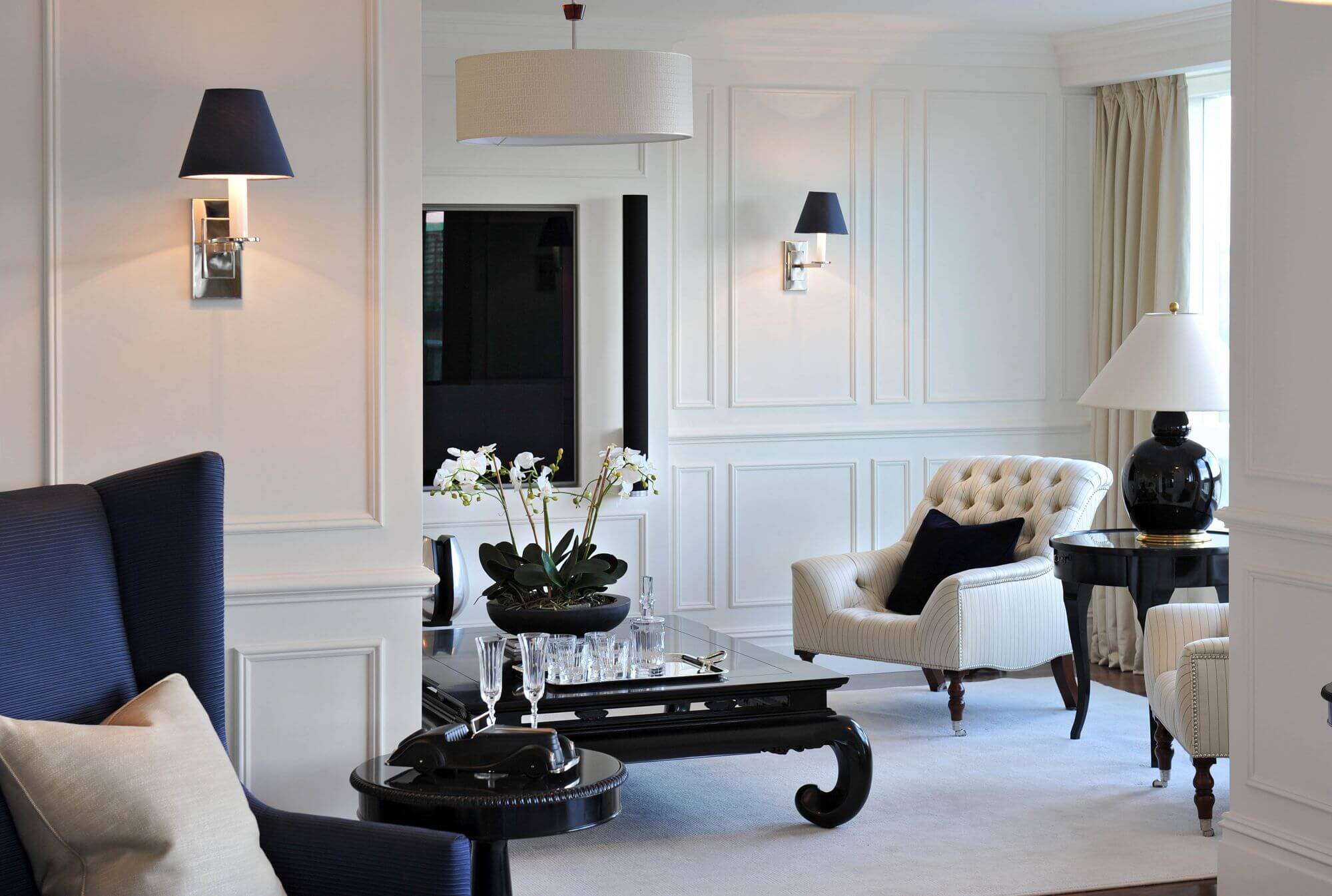 Riverside apartment in London
