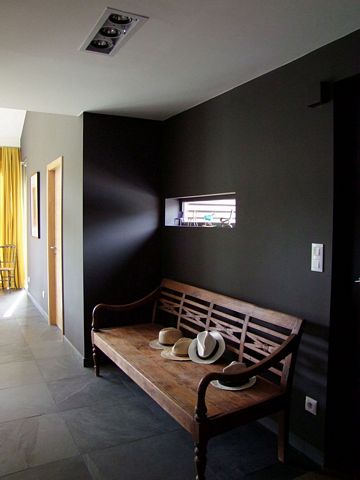 minimal-black
