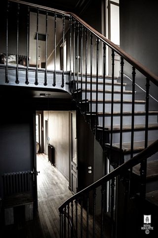 minimal-black