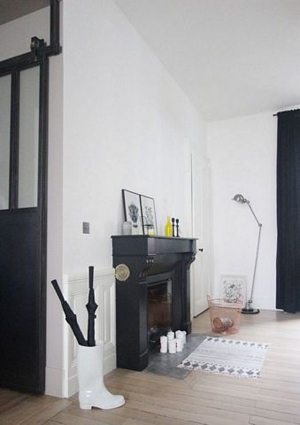 minimal-black