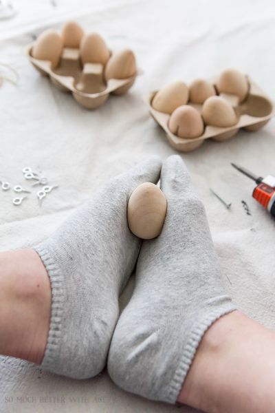 DIY-vintage-happy-easter-eggs