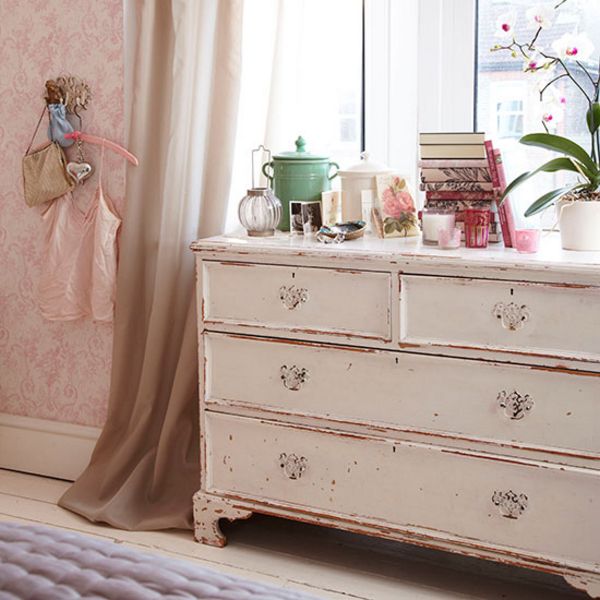 shabby chic bedroom
