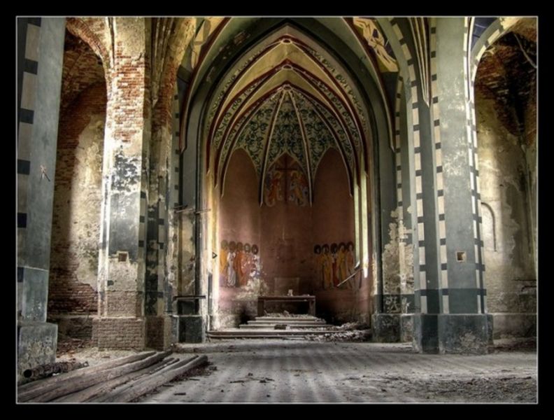 Abandoned Architecture