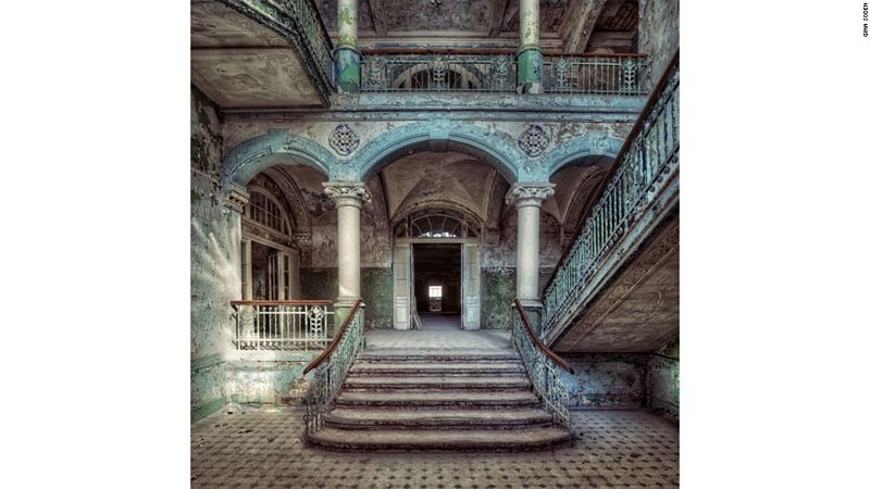 Abandoned Architecture