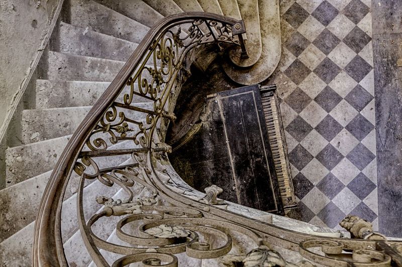 Abandoned Architecture