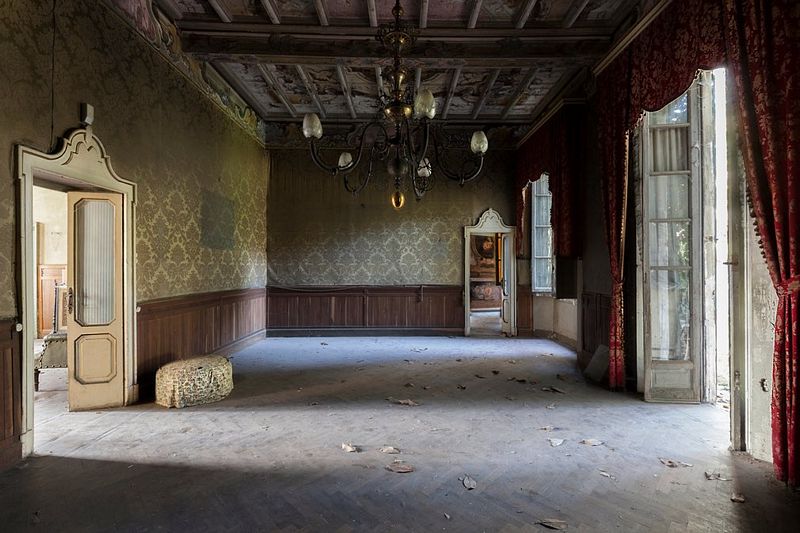 Abandoned Architecture