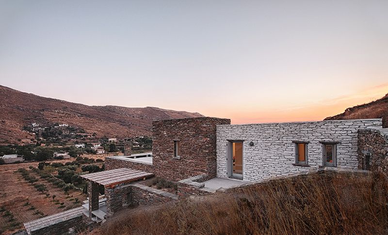 Cometa Architects Design a Private Residence in the Cyclades