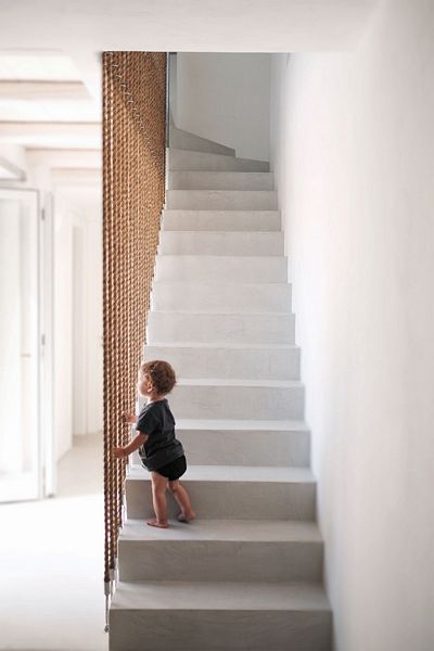 Cometa Architects Design a Private Residence in the Cyclades