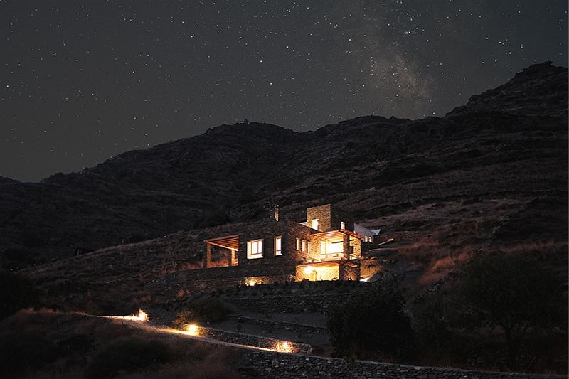 Cometa Architects Design a Private Residence in the Cyclades