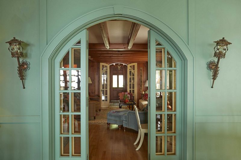 Rooms_Painted_Wood_Walls