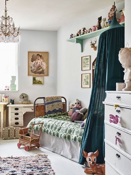 A Swedish apartment filled with vintage finds