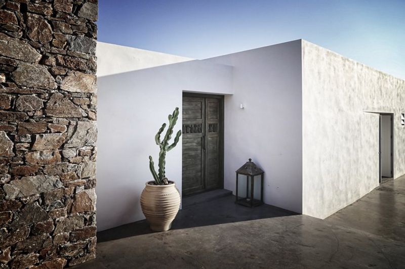 Residence in Syros by Block722