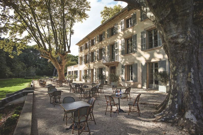 Domaine de Fontenille, hotel +restaurant