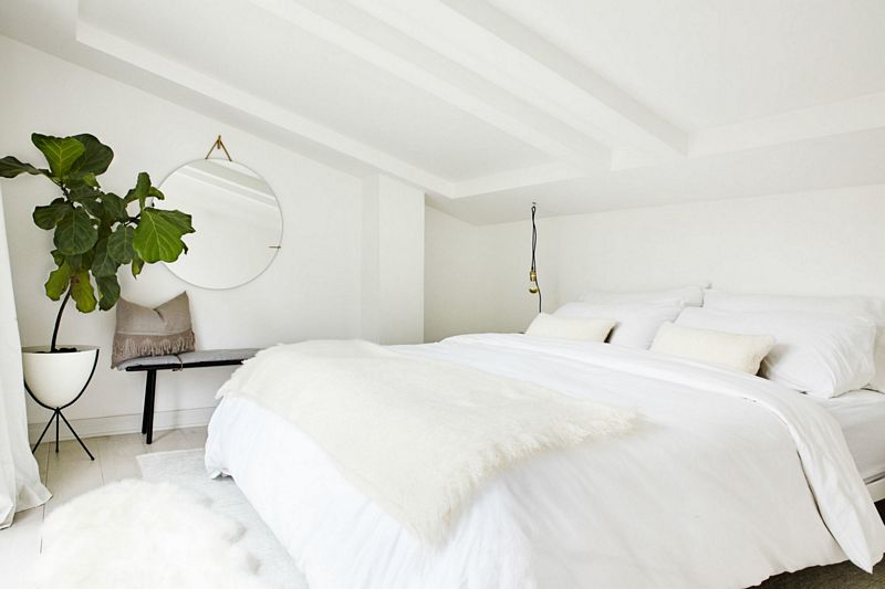 A Chill New York Apartment for Two DJs