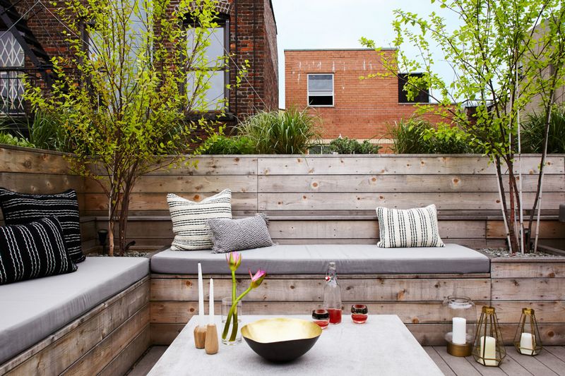 A Chill New York Apartment for Two DJs