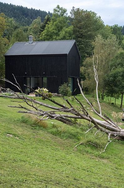 BOOOOX HERITAGE BARN