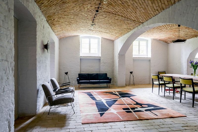 Summer apartment near Berlin by Studio Loft Kolasiński