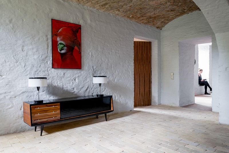 Summer apartment near Berlin by Studio Loft Kolasiński