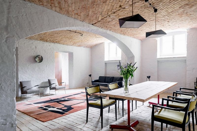 Summer apartment near Berlin by Studio Loft Kolasiński