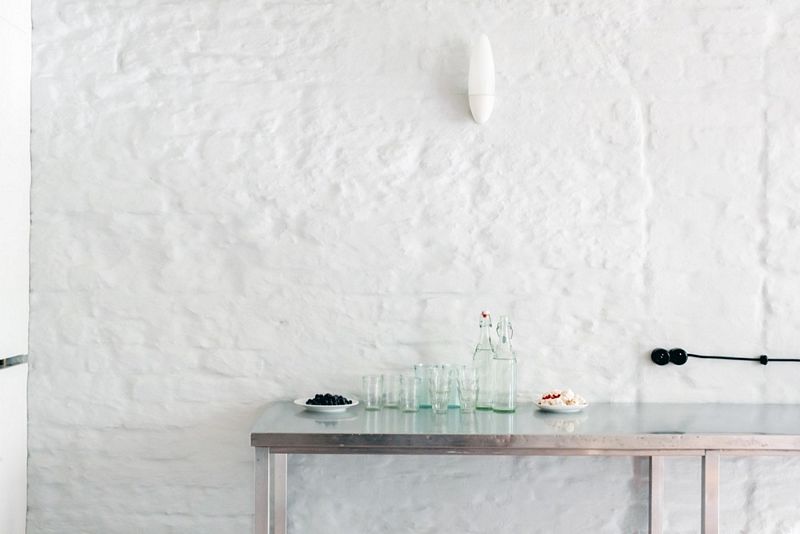 Summer apartment near Berlin by Studio Loft Kolasiński