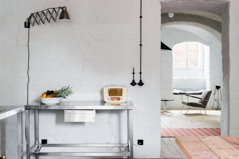 Summer apartment near Berlin by Studio Loft Kolasiński