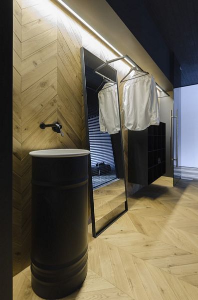 Mans space by LINE architects