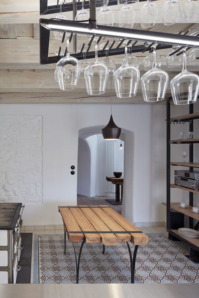Stajnhaus by studio ORA