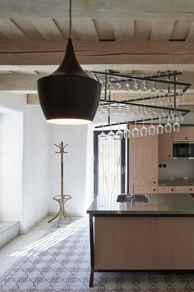 Stajnhaus by studio ORA