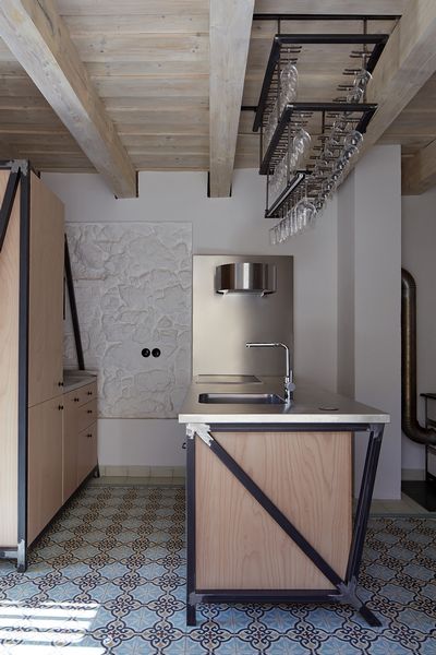 Stajnhaus by studio ORA