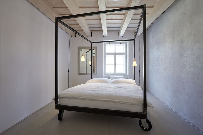 Stajnhaus by studio ORA