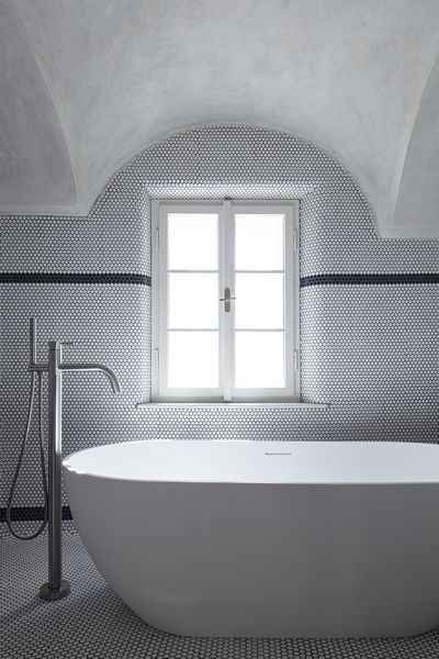 Stajnhaus by studio ORA
