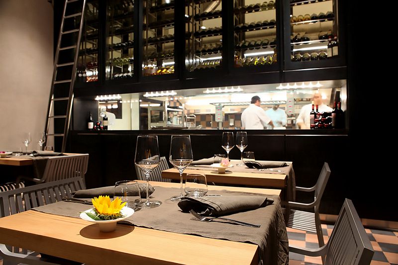 Venissa restaurant hostel by Zaa
