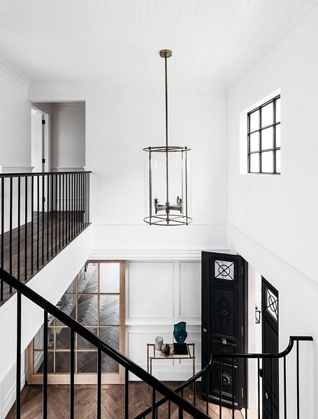 House in Palm Beach by Alexander & Co.
