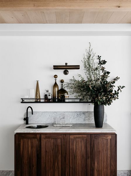 House in Palm Beach by Alexander & Co.