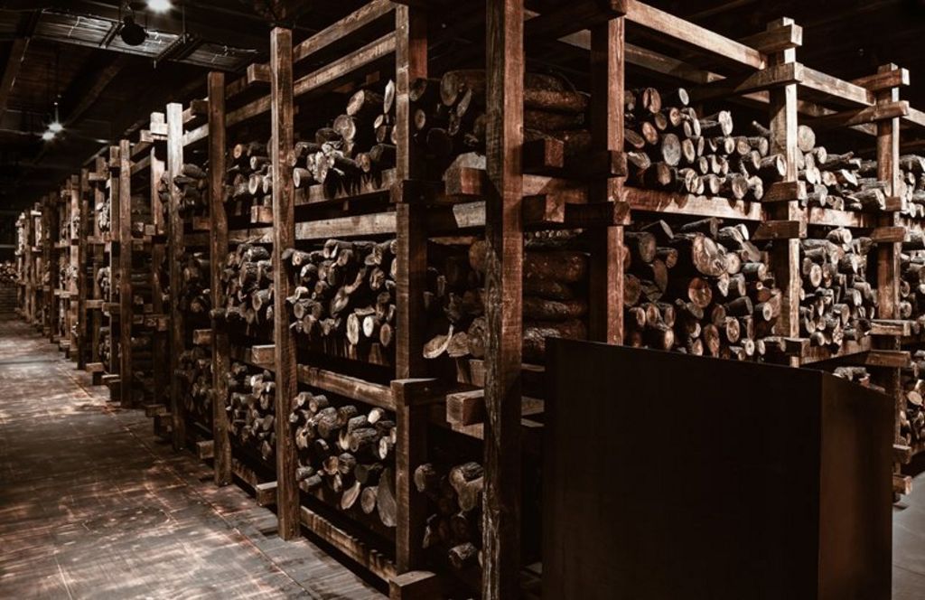 CarbonCabron by Cadena+Asociados