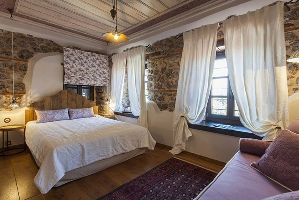 Robolo Boutique Hotel by Abstruct Architects