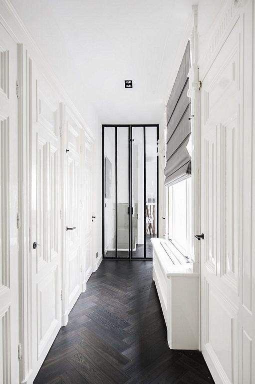 Amsterdam Canal Family Home by LG Hausys Europe