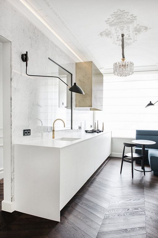 Amsterdam Canal Family Home by LG Hausys Europe