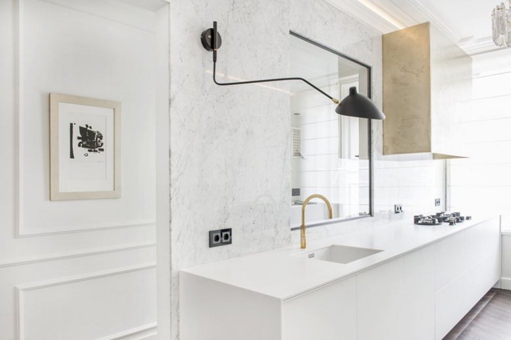 Amsterdam Canal Family Home by LG Hausys Europe
