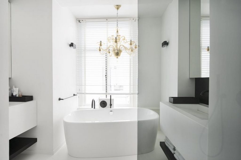 Amsterdam Canal Family Home by LG Hausys Europe