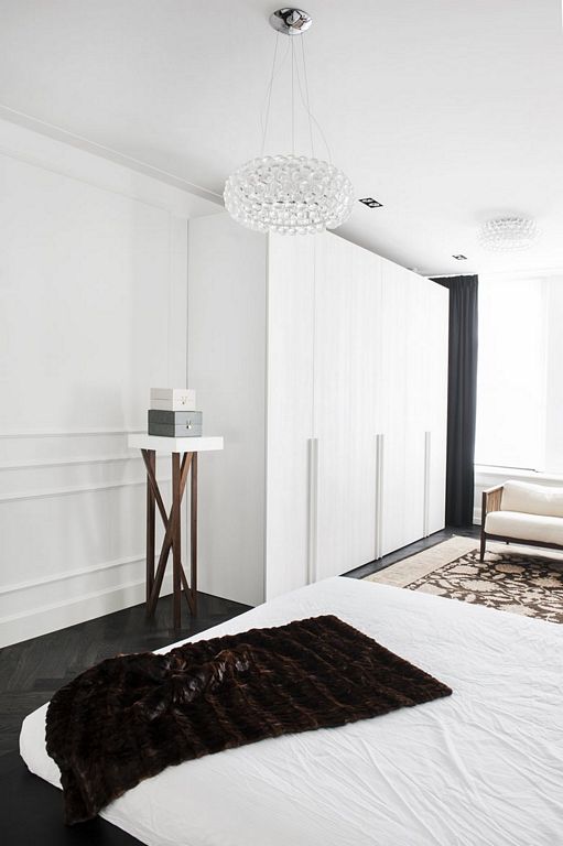 Amsterdam Canal Family Home by LG Hausys Europe
