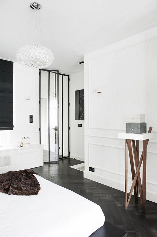 Amsterdam Canal Family Home by LG Hausys Europe