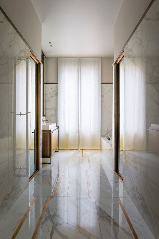 Apartment Trocadero by Rodolphe Parente