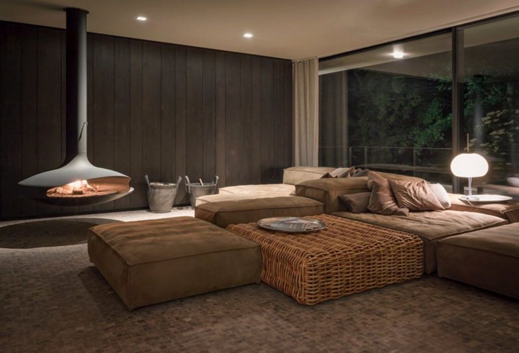 House in an Urban Jungle by Dreimeta GmbH & Co.KG