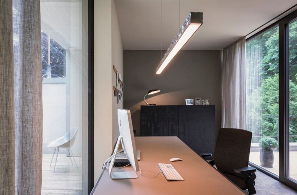House in an Urban Jungle by Dreimeta GmbH & Co.KG