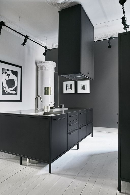 A 19th-century apartment in Gothenburg, Sweden, is reborn.