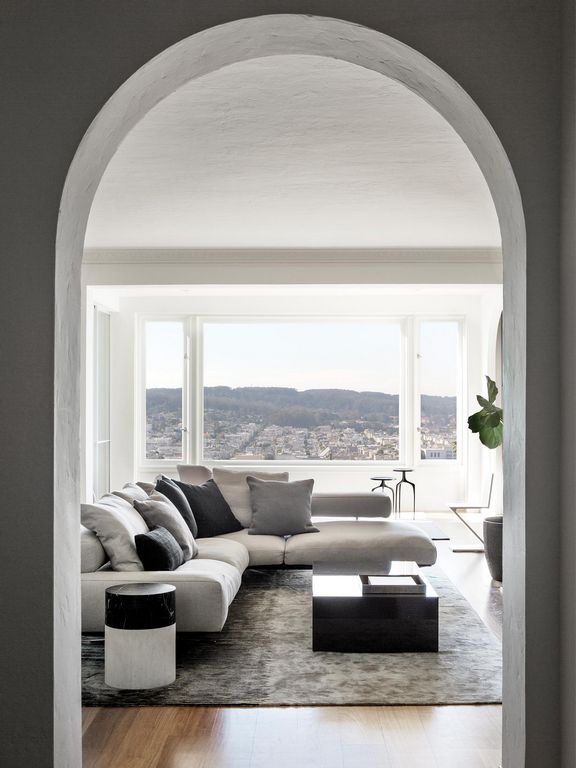 A Pied-a-terre in the Russian Hill, San Francisco