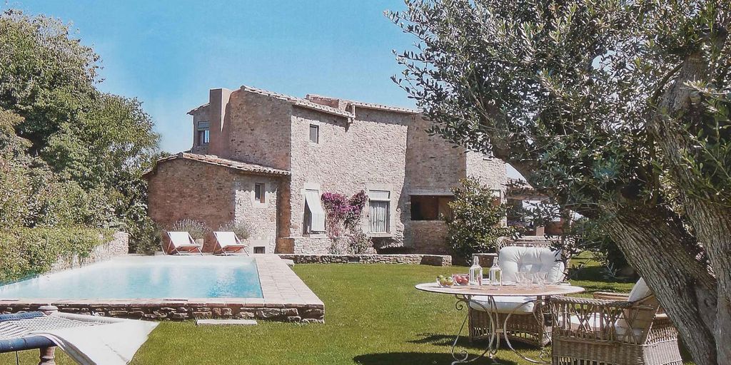 El Moli, the refurbishment of a medieval watermill