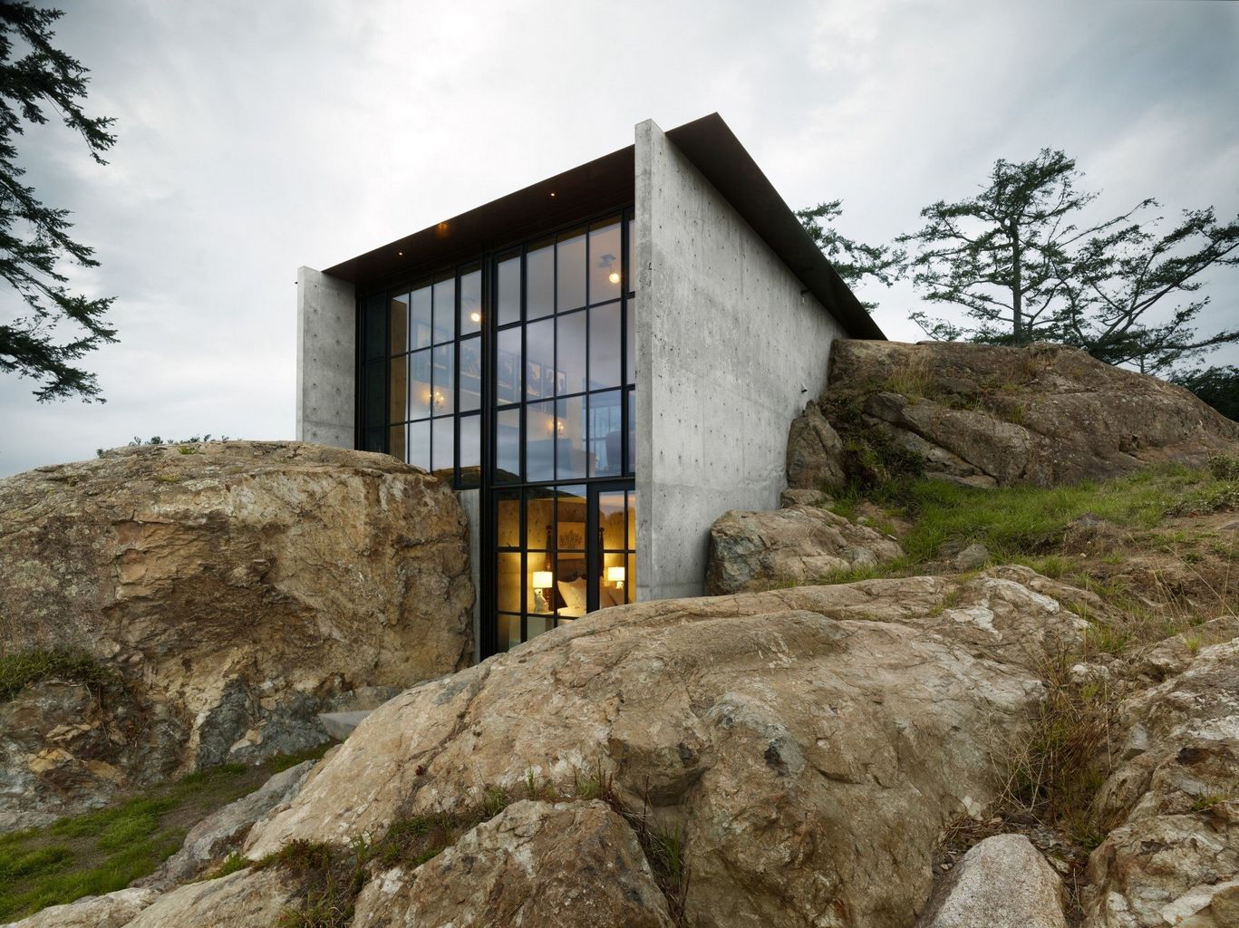 The Pierre an in-cave country house